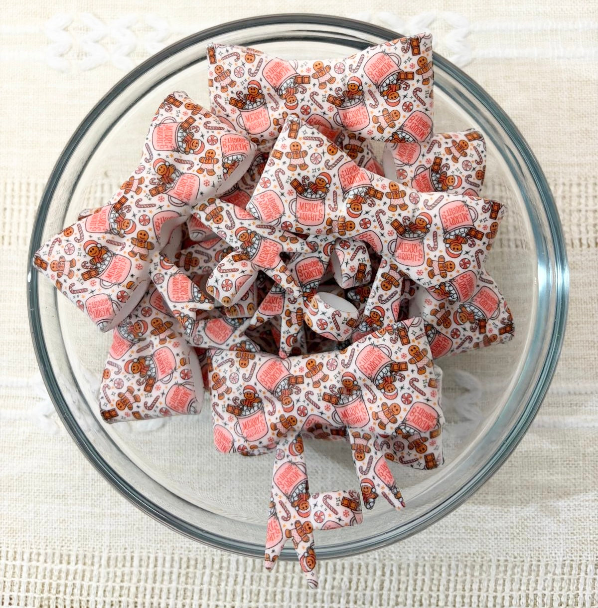 Hot Cocoa Gingerbread Silicone Bow Straw Topper