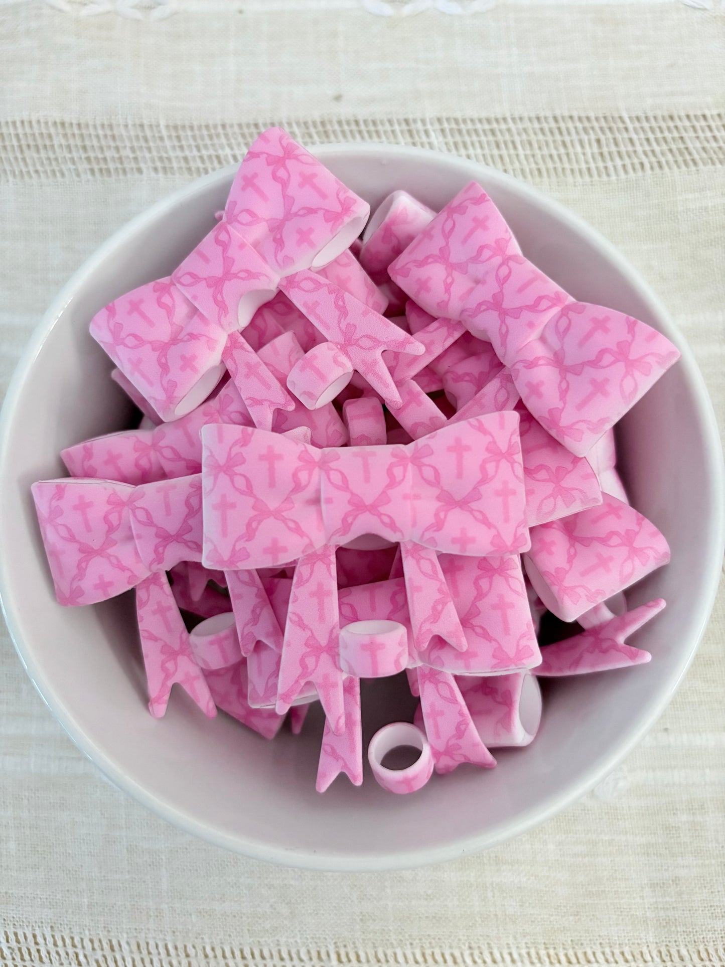 Crosses and Bows Silicone Straw Topper