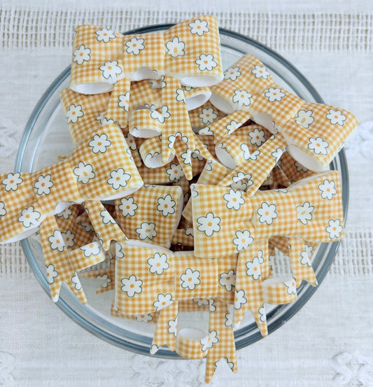 Yellow Daisies Silicone Straw Topper