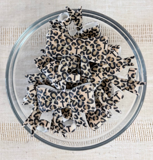 Cheetah Crosses Silicone Straw Topper