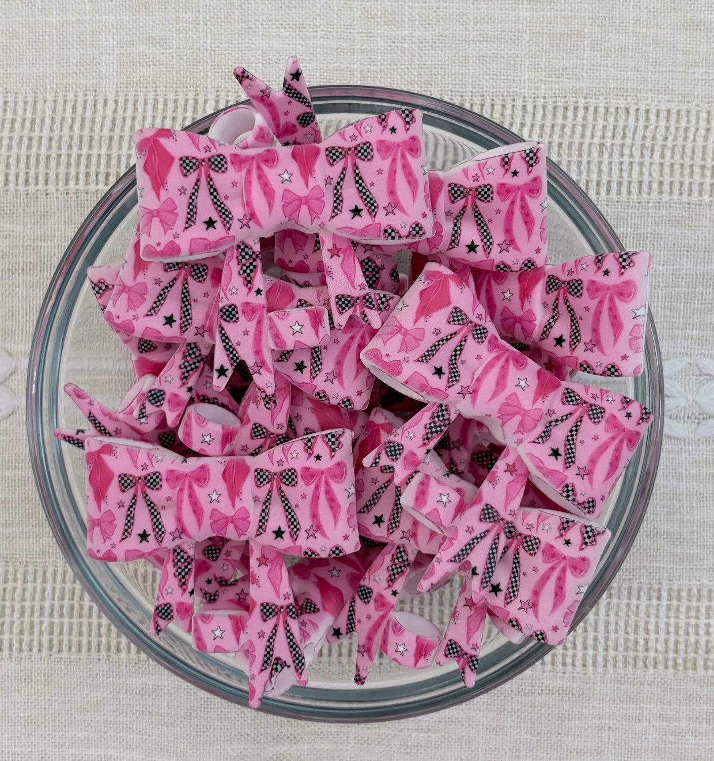 Pink Bows & Checkered Silicone Bow Straw Topper