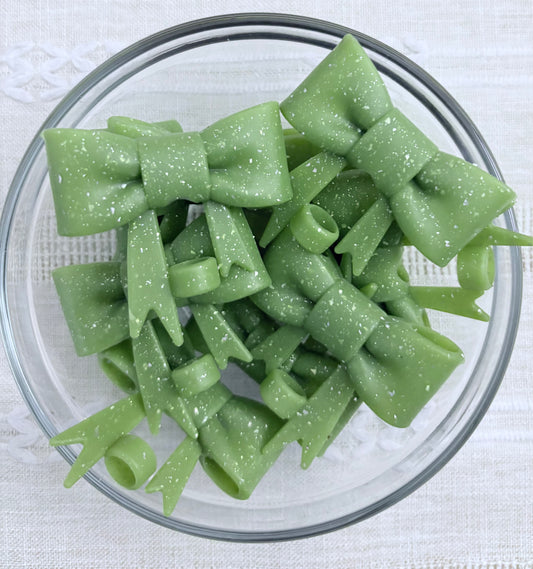 Glitter Green Silicone Bow Straw Topper