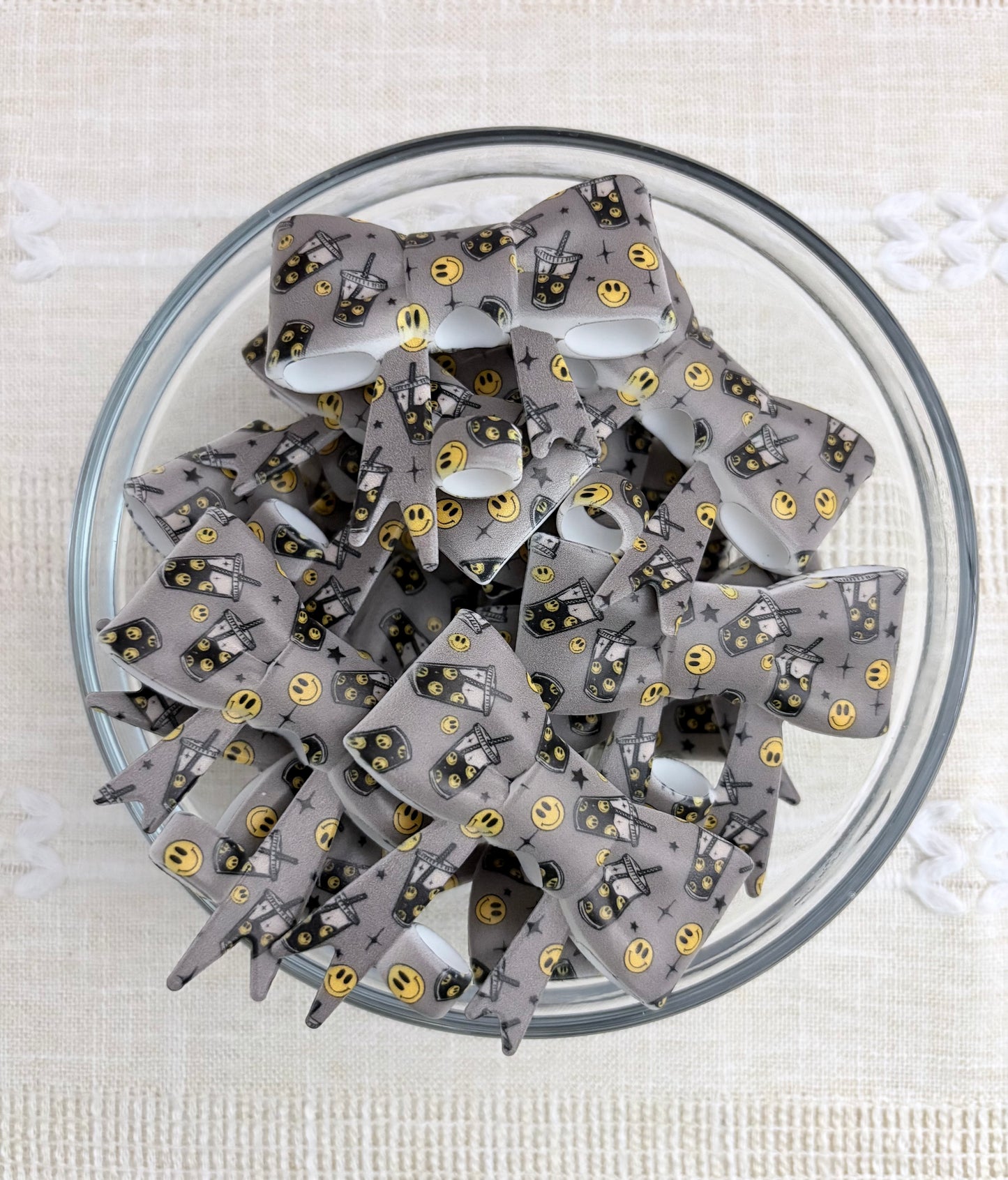 Smiley Coffees Silicone Bow Straw Topper