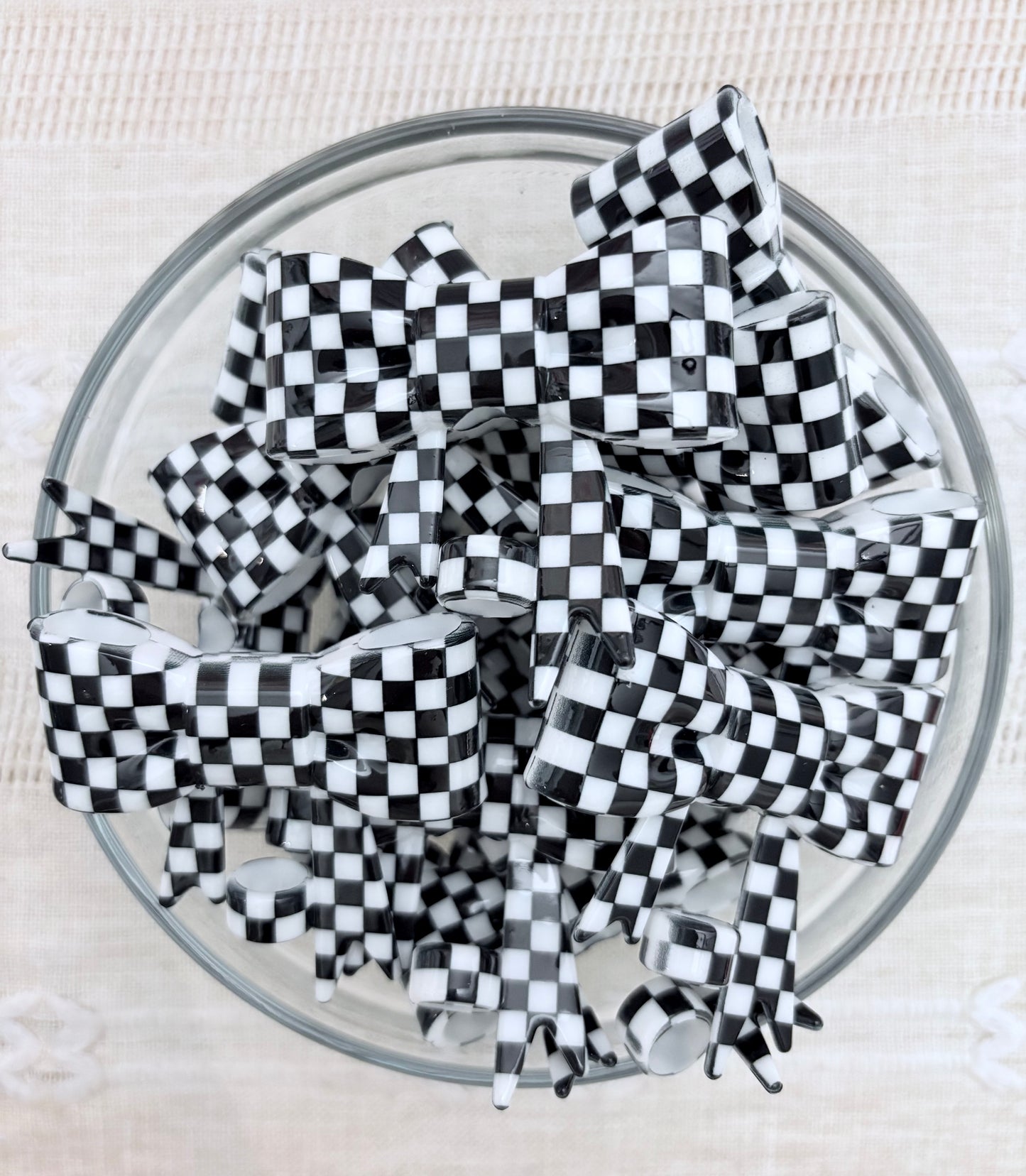 Checkered Glossy Silicone Straw Topper
