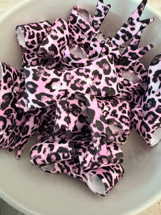 Pink Cheetah Silicone Straw Topper