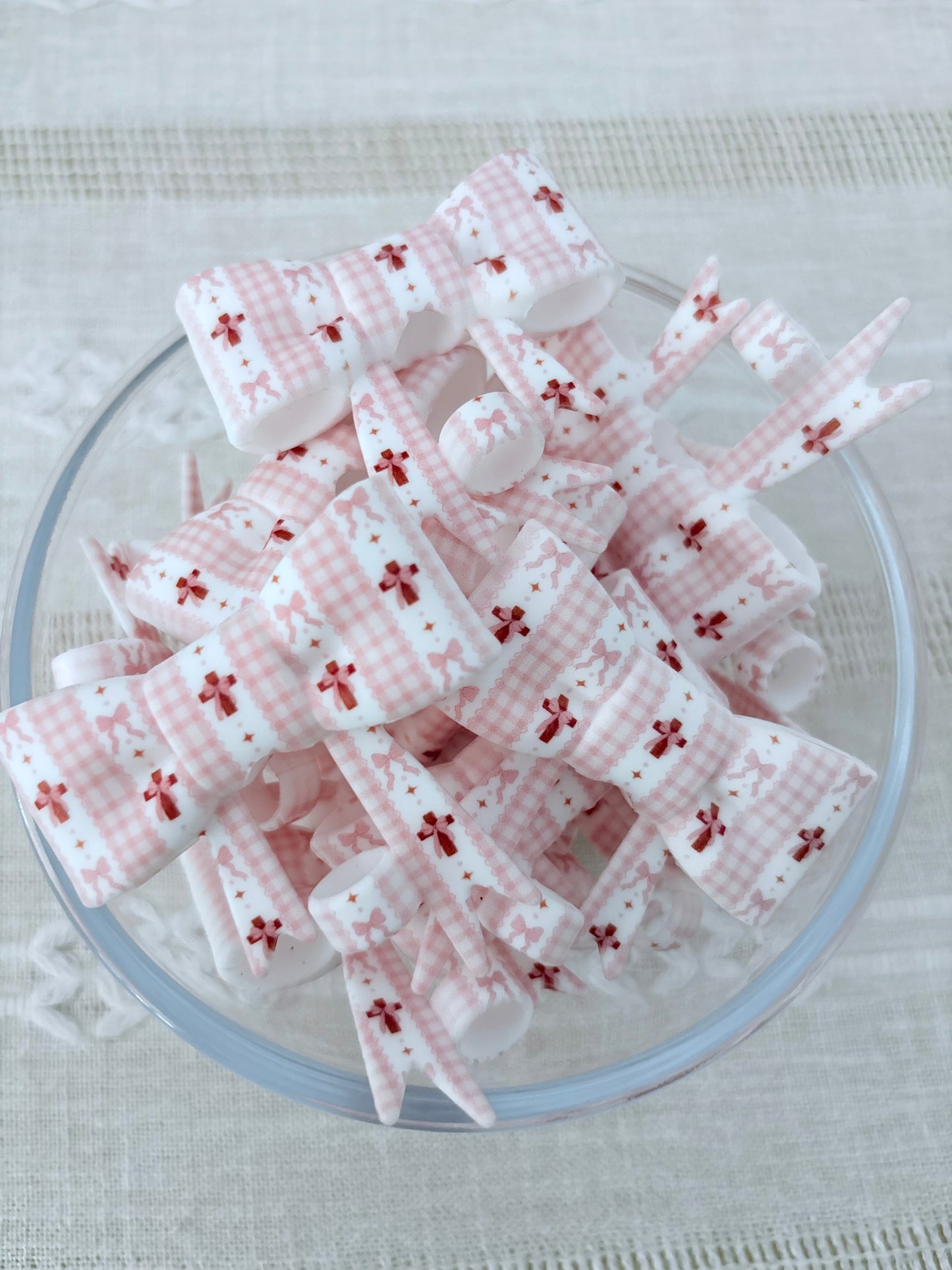Crosses and Bows Silicone Straw Topper