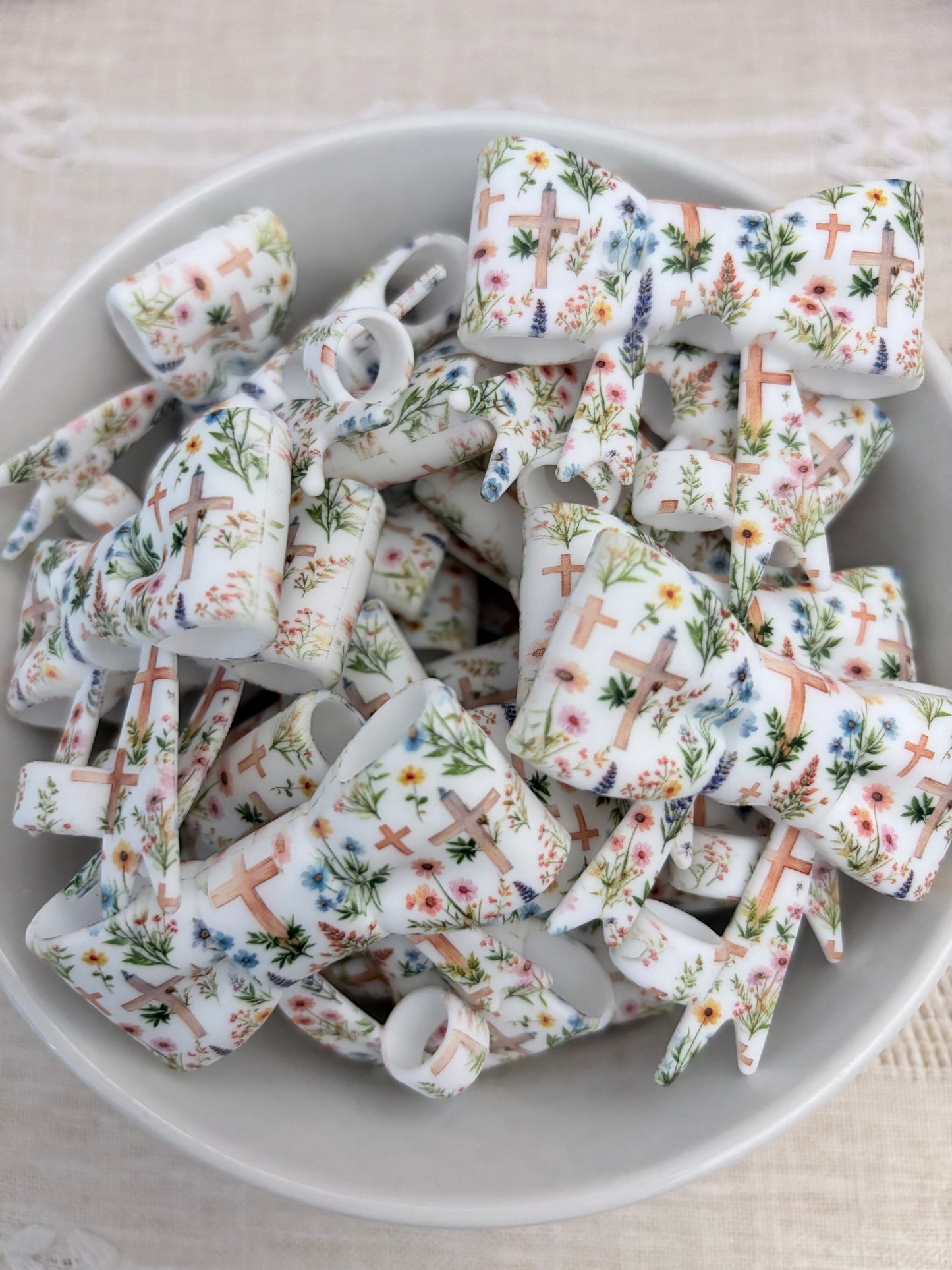 Crosses with Flowers Silicone Straw Topper