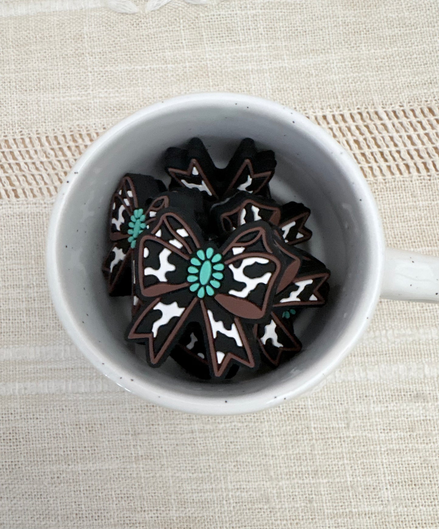 Western Bow Focal Bead