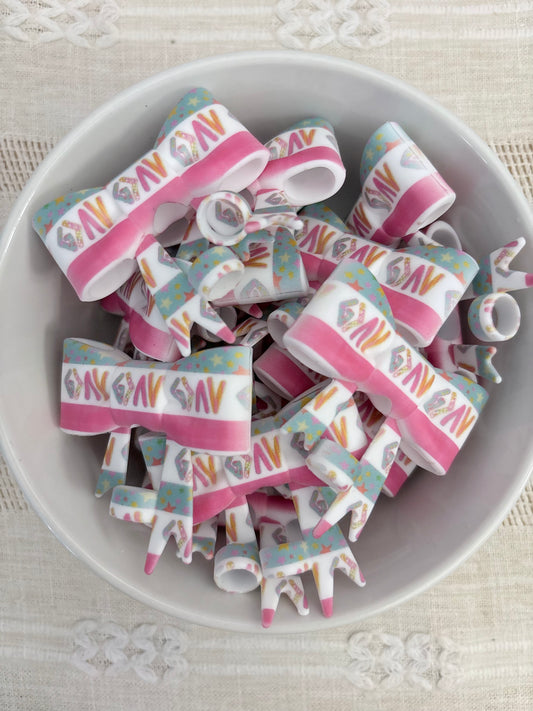 God is Greater Highs and Lows Silicone Straw Topper